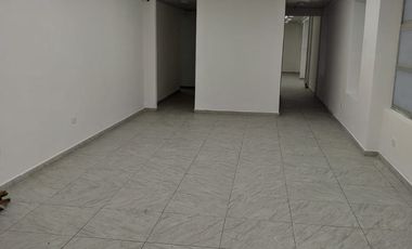 oficina en arriendo en la patria. Cod A117096