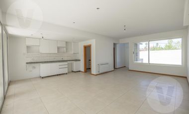 Duplex en venta y alquiler - Canning, Complejo Cabral