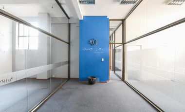 Oficina amplia en alquiler y venta Categoría Microcentro