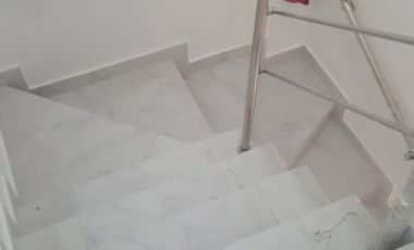 Alborada, Alquiler de local de dos plantas en la Av Benjamin Carrion. (J Luna)