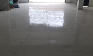 Alborada, Alquiler de local de dos plantas en la Av Benjamin Carrion. (J Luna)