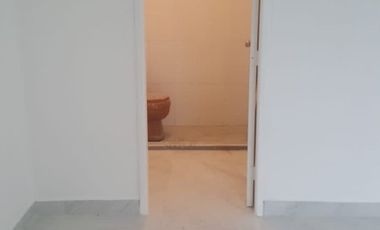 Alborada, Alquiler de local de dos plantas en la Av Benjamin Carrion. (J Luna)