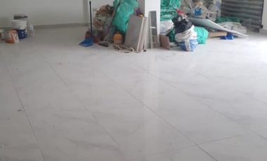 Alborada, Alquiler de local de dos plantas en la Av Benjamin Carrion. (J Luna)