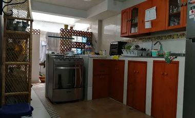 En venta Casa Barrio  Aida Lucia