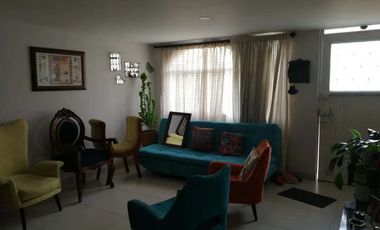 En venta Casa Barrio  Aida Lucia