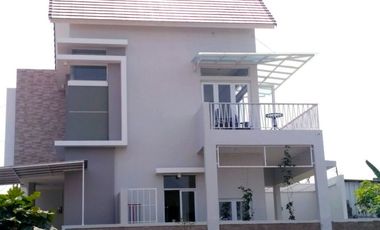 Rumah Villa Cimahi Hunian Bergaya Klasik Modern Gratis Water Heater