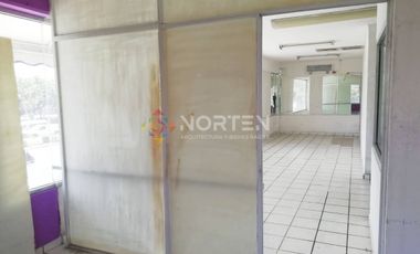 AMPLIO LOCAL PARA OFICINAS EN RENTA EN EL CRUCERO, CANCÚN, Q