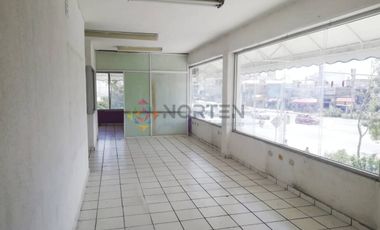 AMPLIO LOCAL PARA OFICINAS EN RENTA EN EL CRUCERO, CANCÚN, Q