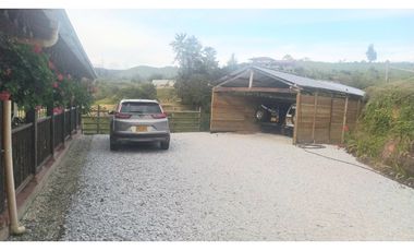 Venta Finca en Marinilla, 43.000 mts, con Pesebreras, Independiente