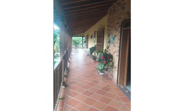 Venta Finca en Marinilla, 43.000 mts, con Pesebreras, Independiente