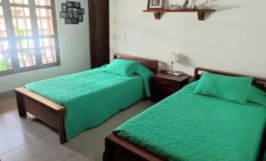 Venta Finca en Marinilla, 43.000 mts, con Pesebreras, Independiente