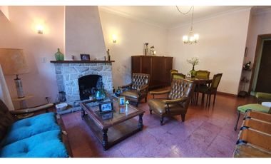 Chalet 4 amb + LOCAL (Santiago del Estero 3900)