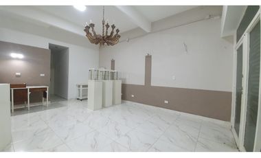 Chalet 4 amb + LOCAL (Santiago del Estero 3900)