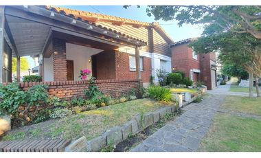 Chalet 4 amb + LOCAL (Santiago del Estero 3900)