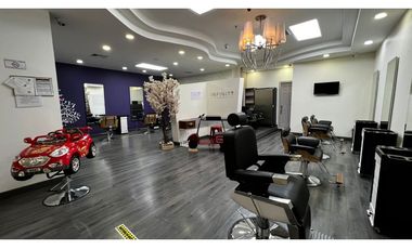 Se vende Salon de Belleza RK