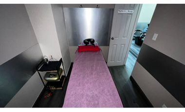 Se vende Salon de Belleza RK