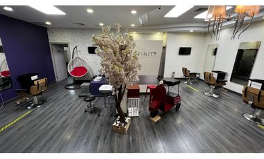 Se vende Salon de Belleza RK