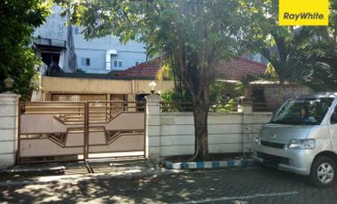 Dijual Rumah Lama Hit Tanah di Kendangsari YKP, Surabaya