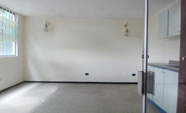 apartaestudio en venta en prados del norte. Cod V118675