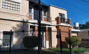 Casa en venta en Villa Sarmiento