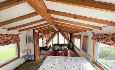 Casa en  Santo Domingo con vista al mar en primera línea