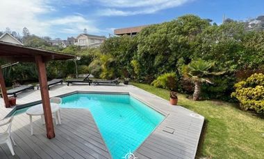 Casa en  Santo Domingo con vista al mar en primera línea
