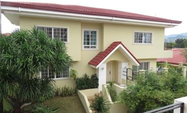 House for rent in Cebu City, Villa Terrace 4-br with balcony