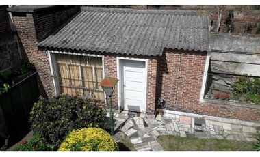 GRAN CASA CENTRICA DE ESTILO SEÑORIAL! - UNICA -