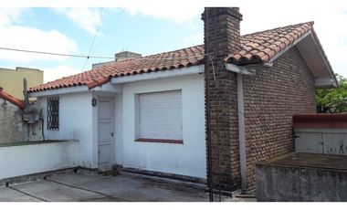 GRAN CASA CENTRICA DE ESTILO SEÑORIAL! - UNICA -