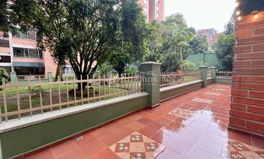 apartamento en arriendo en la salle. Cod A776280