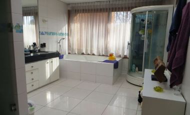 Casa en arriendo en Lo Barnechea