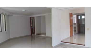 Renta Casa 3 Habs. con Doble Vigilancia en Interlomas