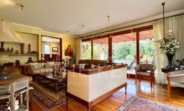 Casa en Venta en Santuario del Valle - Lo Barnechea