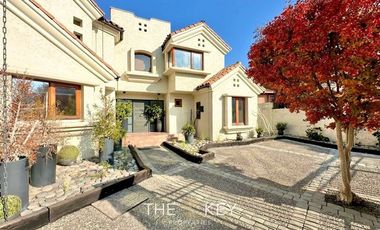 Casa en Venta en Santuario del Valle - Lo Barnechea