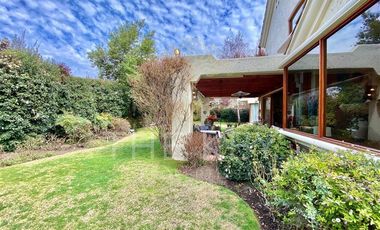 Casa en Venta en Santuario del Valle - Lo Barnechea