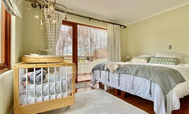 Casa en Venta en Santuario del Valle - Lo Barnechea