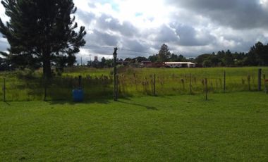 EXCELENTE COMPLEJO CON 6 DEPARTAMENTOS MAS VIVIENDAS PRINCIPAL DE TRES AMBIENTES,  HOSPEDAJE  TOTALMENTE EQUIPADO, APTO PARA 28 PERSONAS. Y OTRAS EDIF