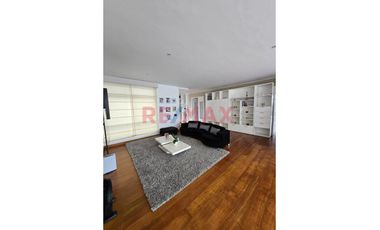 Venta De Exclusiva Casa En La Encantada De Villa