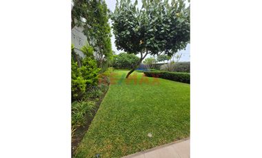 Venta De Exclusiva Casa En La Encantada De Villa