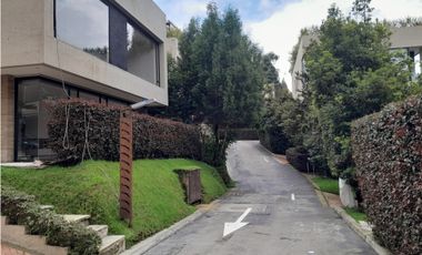 Bogota arriendo casa cerros de suba 290.50 mts + terraza