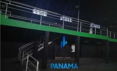 Se Alquila Exelente Local  El Carmen 1.066 Mts. $9.000.oo+ Itbm