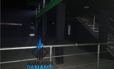 Se Alquila Exelente Local  El Carmen 1.066 Mts. $9.000.oo+ Itbm