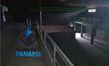 Se Alquila Exelente Local  El Carmen 1.066 Mts. $9.000.oo+ Itbm