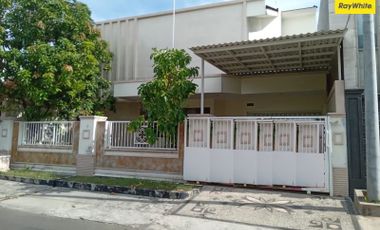 Dijual Cepat Rumah Bangunan 2 Lantai di Jl. Dharmahusada Indah Tengah