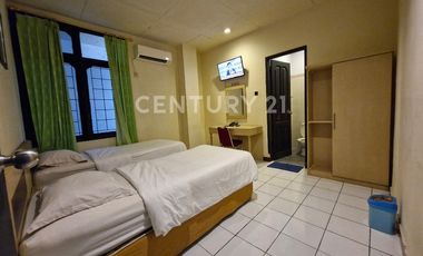 Hotel Tengah Kota Makassar Masih Beroperasi Siap Lanjut Usaha