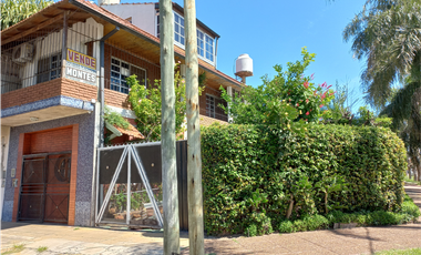 CASA CON LOCAL CALLE LA PORTEÑA