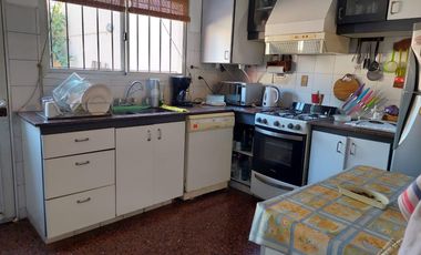 Casa en  venta en beccar de 4 dormitorios