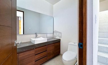 Casa en venta con habitación en planta baja a 2min de  Av. Tecnológico