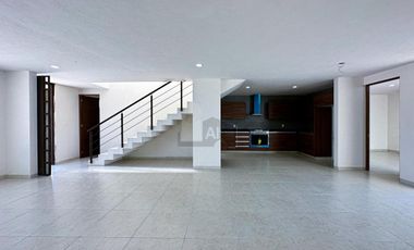 Casa en venta con habitación en planta baja a 2min de  Av. Tecnológico