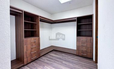 Casa en venta con habitación en planta baja a 2min de  Av. Tecnológico